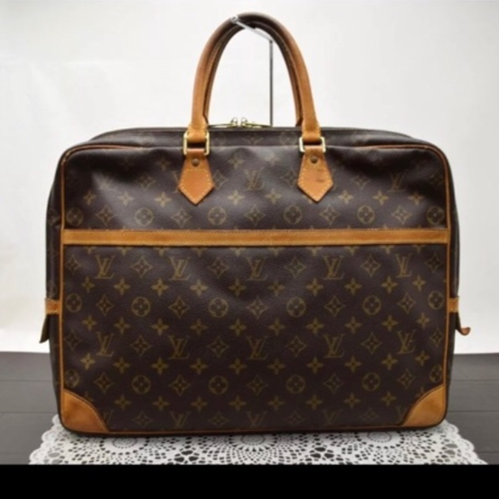 Authentic Louis Vuitton document Briefcase